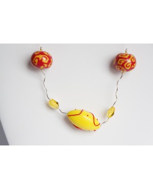Collier mi-long jaune et rouge avec perles en argent, faites-main et en cristal Colliers ras-le-cou