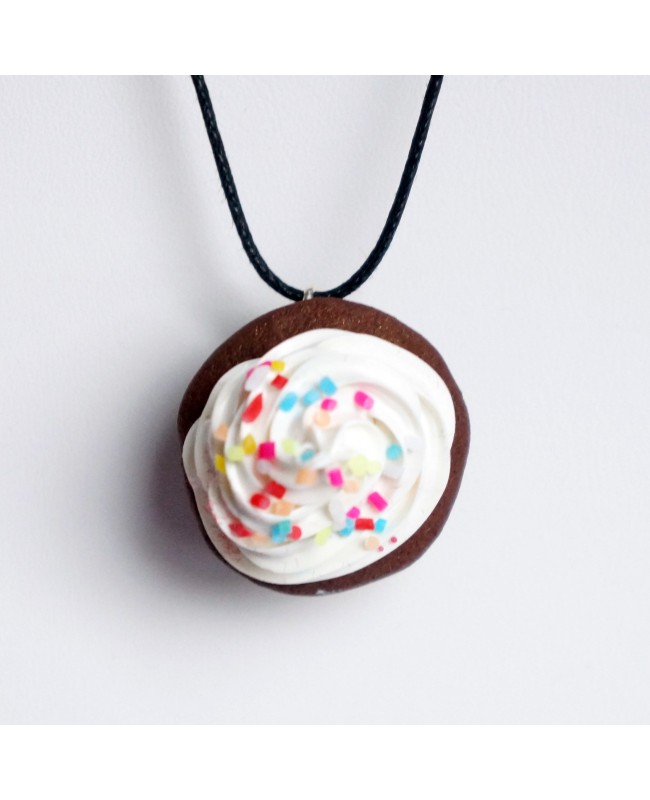 Pendentif gourmand cupcake avec paillettes multicolores