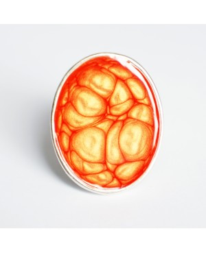 Bague ajustable ovale orange avec des reflets jaunes Bagues en peinture et résine