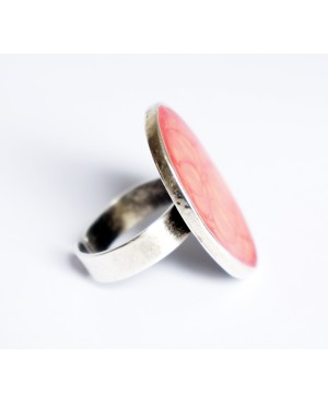 Bague ajustable ovale orange avec des reflets jaunes Bagues en peinture et résine