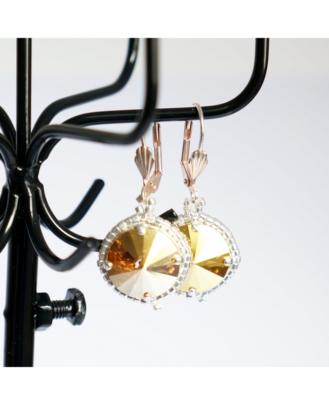 Boucles d'oreilles fantaisie dorées jaunes et argentées en cristal de Swarovski et délicas