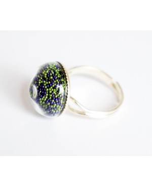 Bague en microperles vertes et violettes Bagues en microperles ou microbilles