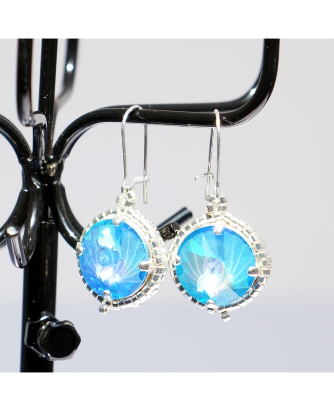 Boucles d'oreilles fantaisie bleues et argentées en cristal de Swarovski et délicas