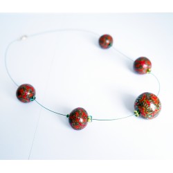 Collier rouge et vert - perles réalisées à la main en Fimo