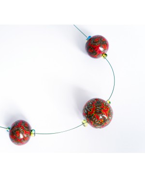 Collier rouge et vert - perles réalisées à la main en Fimo Colliers mi-longs