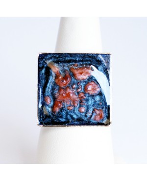 Square blue and pink scale-look ring Painted resin rings