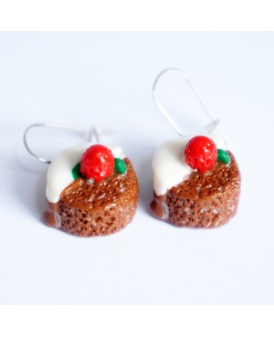 Boucles d'oreilles gâteau au chocolat, coulis blanc et fraise Boucles d'oreilles