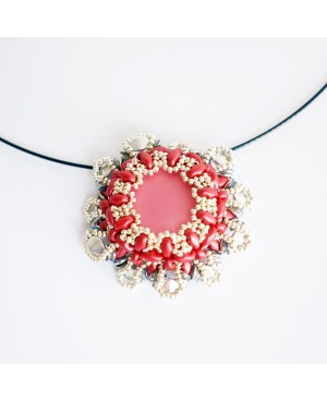 Red and silver baroque-style pendant Beaded pendants