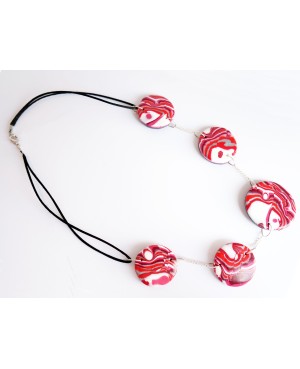 Collier rose et blanc avec perles plates faites à la main Colliers mi-longs