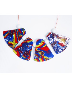 Collier mi-long multicolores avec perles plates faites main Colliers mi-longs