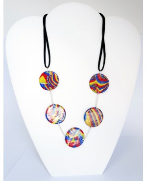 Collier multicolore aux couleurs vives avec perles plates faites à la main Colliers mi-longs