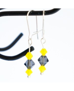 Petites boucles d'oreilles jaunes et grises réalisées à la main Boucles d'oreilles