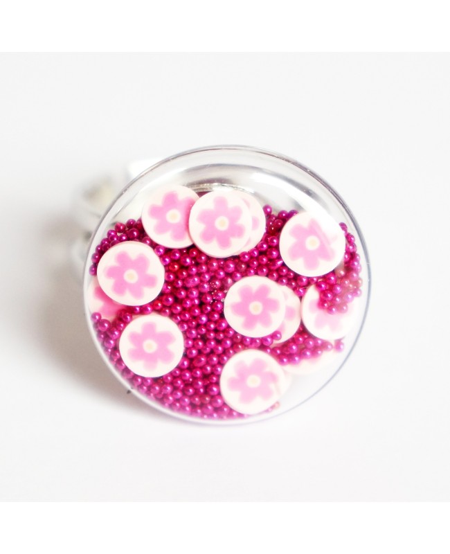 Bague rose en microperles et petites fleurs