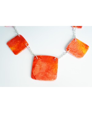 Collier fantaisie carré orange et jaune Colliers mi-longs