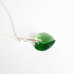 Collier coeur en cristal transparent vert