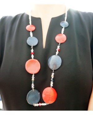 Sautoir bleu et rouge entièrement réalisé à la main Sautoirs ou colliers longs