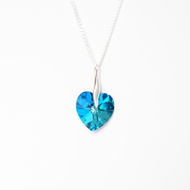 Collier coeur bleu en cristal