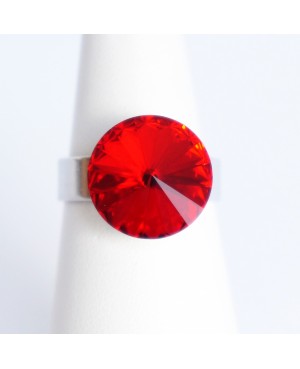 “Ruby” red Swarovski crystal ring “Solitaire” Swarovski crystal ring