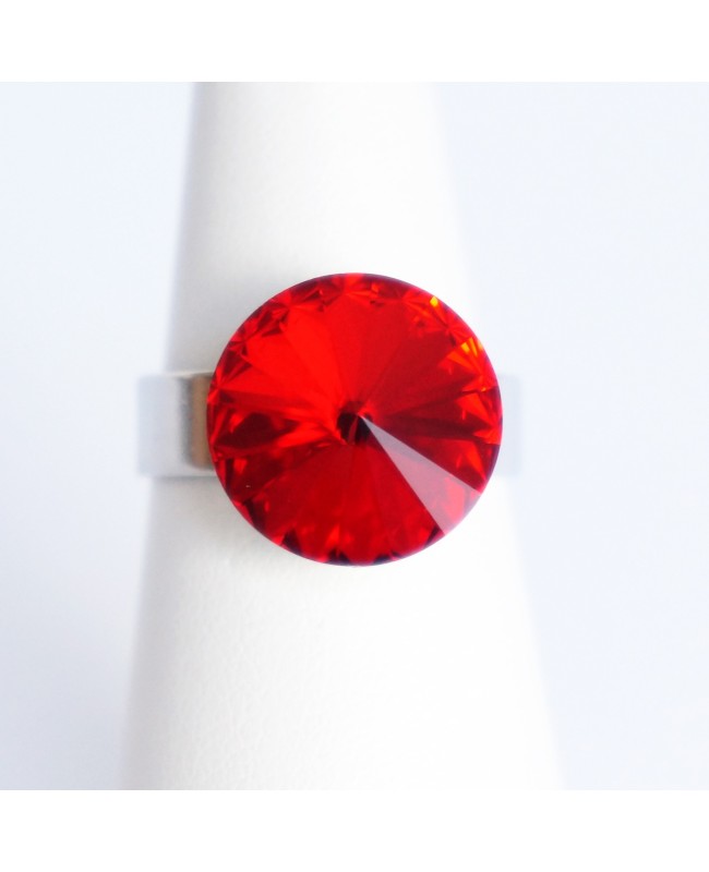 “Ruby” red Swarovski crystal ring “Solitaire” Swarovski crystal ring