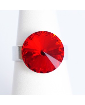 Bague imitation "rubis" rouge en cristal de Swarovski Bagues "solitaire" en cristal