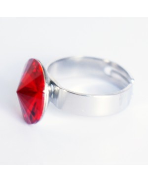“Ruby” red Swarovski crystal ring “Solitaire” Swarovski crystal ring