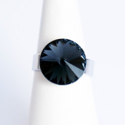 Bague imitation "onyx" noire en cristal de Swarovski