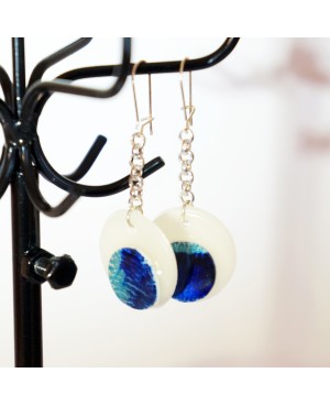 Boucles d'oreilles blanches et bleues Boucles d'oreilles artisanales (fait-main)