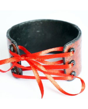 Bracelet rouge fait-main Bracelets