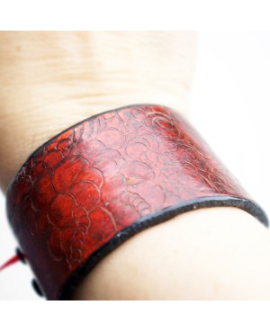 Bracelet rouge fait-main Bracelets