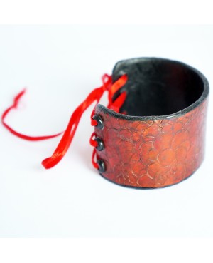 Bracelet rouge fait-main Bracelets