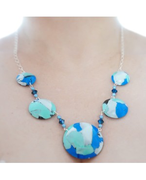 Collier long turquoise, bleu et blanc fait-main Colliers mi-longs