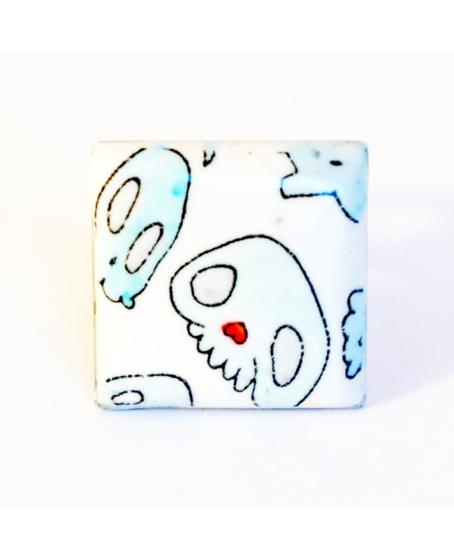 Square ring with blue skulls