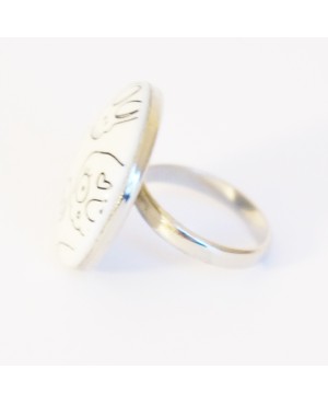 Bague blanche têtes de mort Bagues gourmandes et en pâte polymère