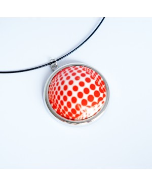 Red polka dot pendants Pendants mounted on metallic supports