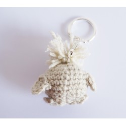 Porte-clés amigurumi petit hibou beige et gris