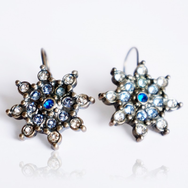 White and blue star earrings