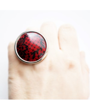 Bague dentelle rouge et noire Bagues gourmandes et en pâte polymère
