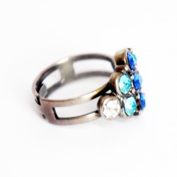 Rhombus ring with blue and green crystals