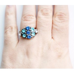 Rhombus ring with blue and green crystals
