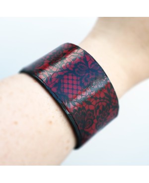 Bracelet imitation dentelle rouge et noir Bracelets