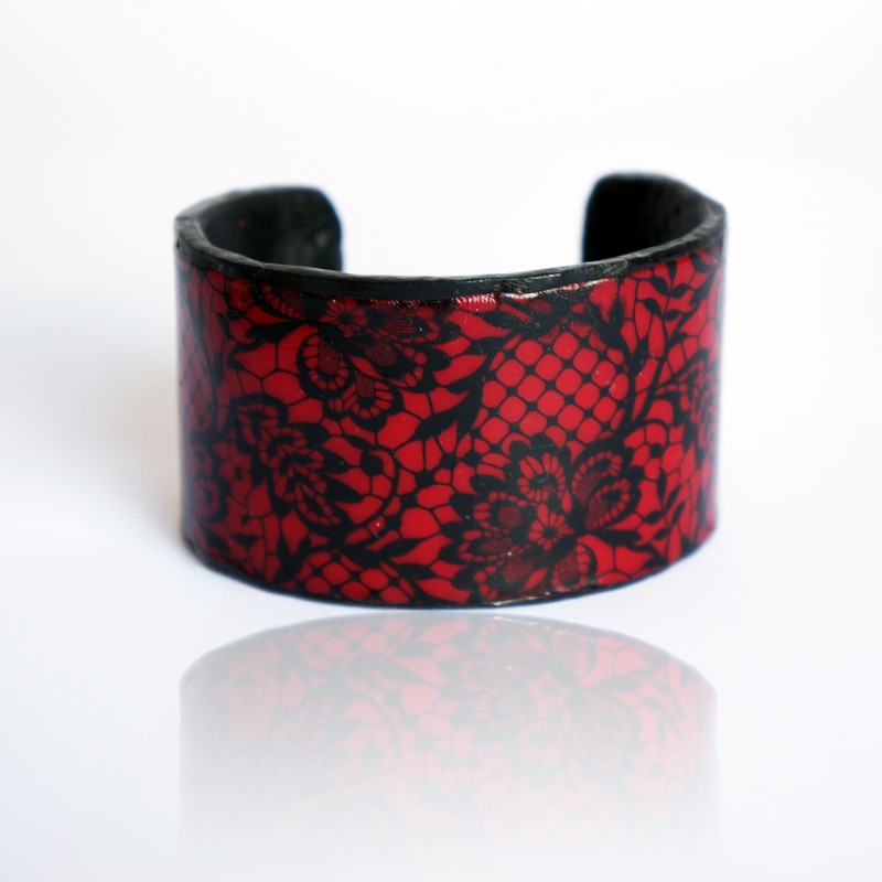 Bracelet imitation dentelle rouge et noir