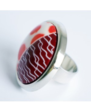 Bague rouge gros pois et gribouillis Bagues gourmandes et en pâte polymère