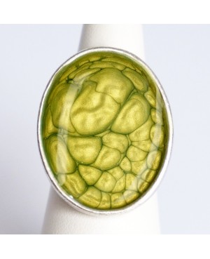 Green, oval ring with a “cell” effect Painted resin rings
