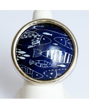 Bague bleue et blanche poissons Bagues gourmandes et en pâte polymère