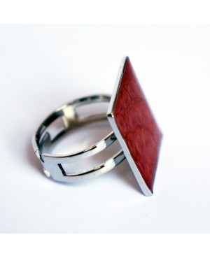 Square, pink ring with “cell” effect Painted resin rings