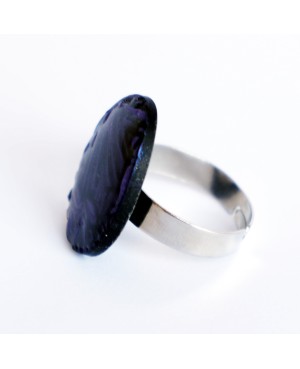 Bague en relief violette foncée Bagues gourmandes et en pâte polymère