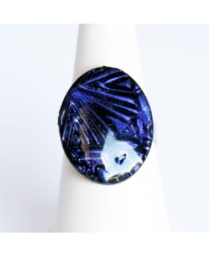 Bague en relief violette foncée Bagues gourmandes et en pâte polymère