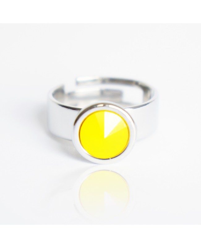 Bague solitaire jaune en cristal