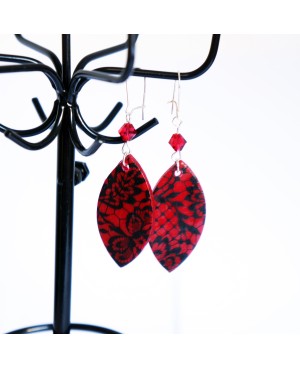 Boucles d'oreilles dentelle rouge et noire Boucles d'oreilles artisanales (fait-main)