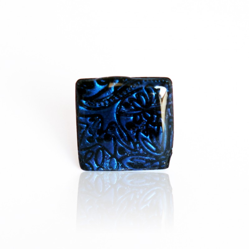Square navy blue ring with texture